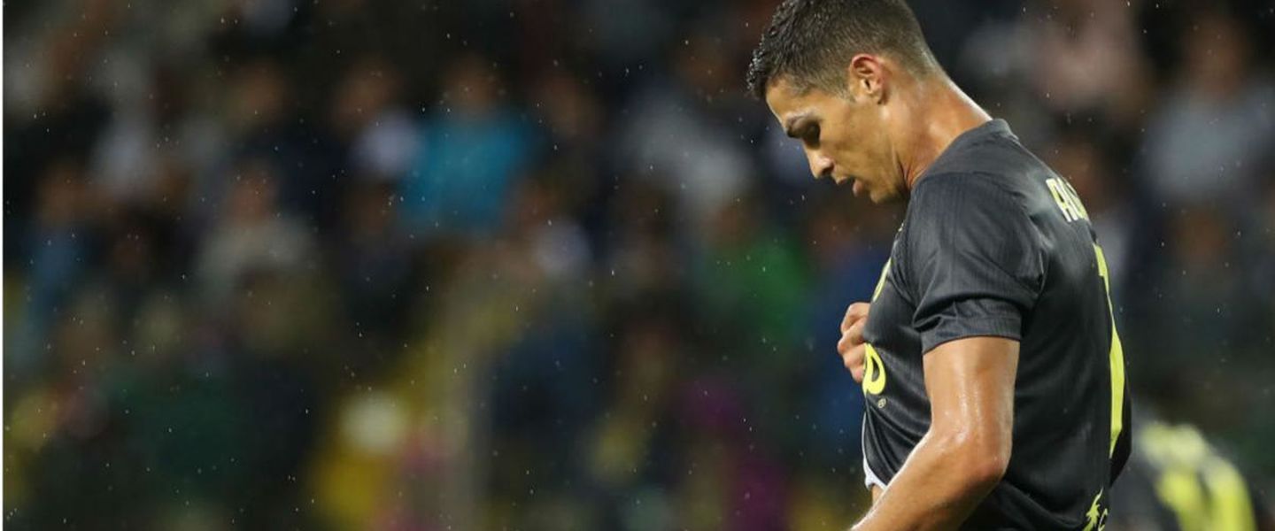 FIFA se vuelve a cargar a Cristiano Ronaldo de su portada