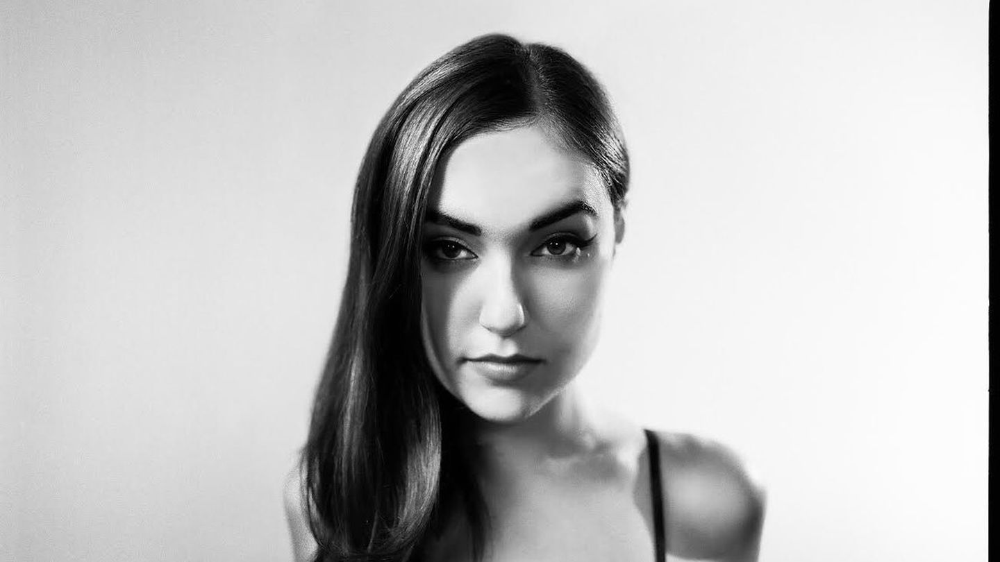 Sasha Grey se estrena con League of Legends - Movistar eSports