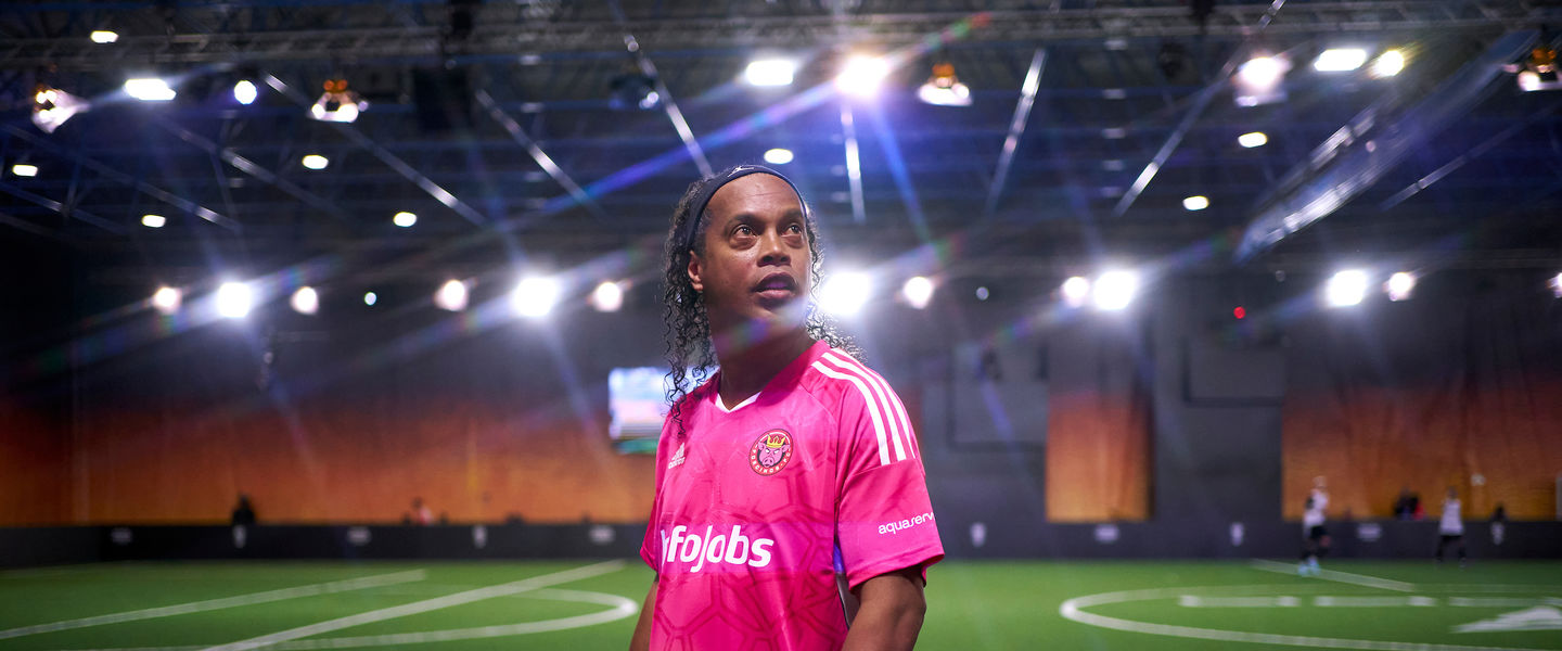 Ronaldinho debutó en la Kings League
