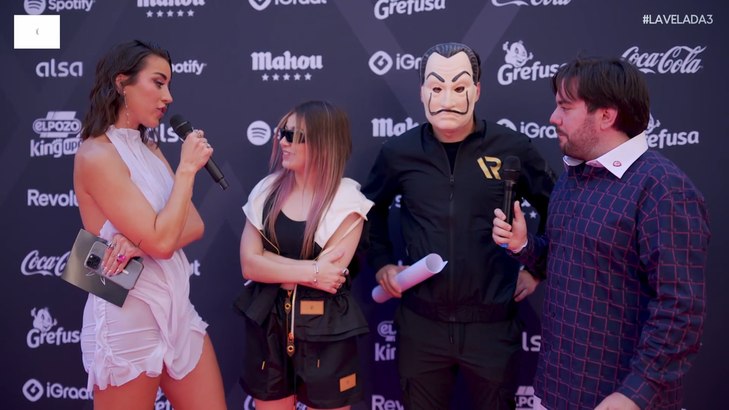 La Alfombra Roja De La Velada Así Van Vestidos Los Protagonistas Movistar Esports 2324