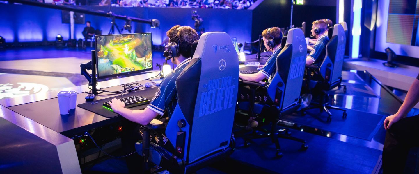 MAD Lions KOI compitiendo en Worlds 2024