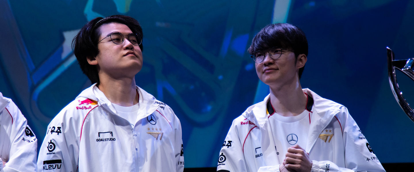 Gumayusi y Faker: dos de los iconos de T1 en los Worlds 2024